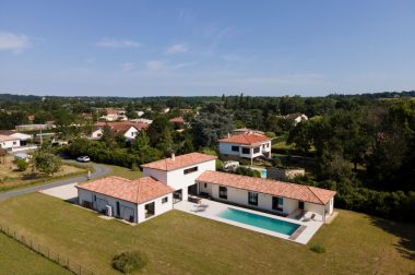 Une maison familiale ouverte sur la nature