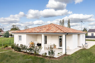 Une maison carrée à St Pierre d’Eyraud