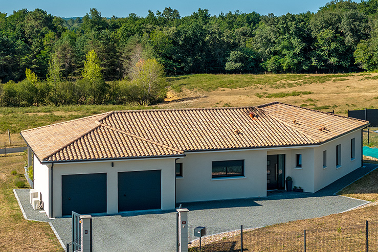 Maison de plain pied avec double garage procha de Périgueux